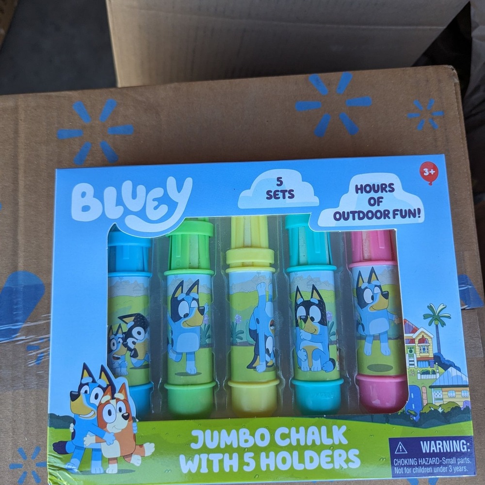 Bluey Jumbo Chalk‎ Set Jumbo Chalk Sticks And Holders - New In Box Never Used